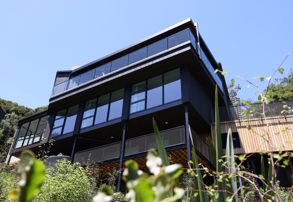 Imagination TV.Grand Designs NZ.Waiheke Wonder.
